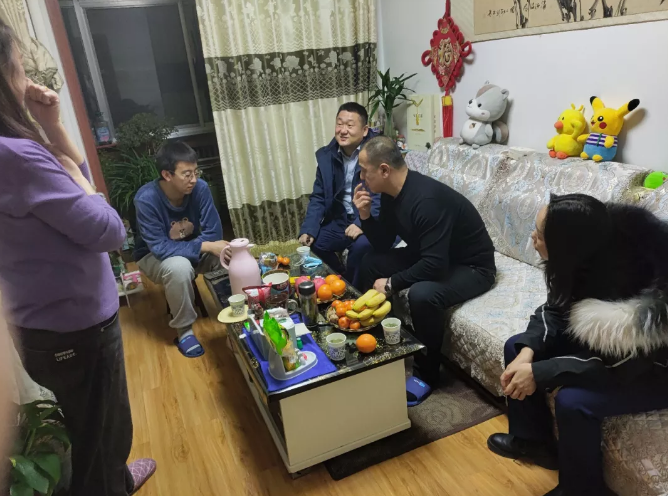 爱游戏官方网页版-爱游戏(中国)
产业开发板块深入开展员工家访活动(图2)