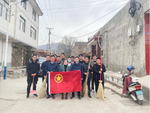 爱游戏官方网页版-爱游戏(中国)
团委开展“学雷锋义务清扫活动”(图3)