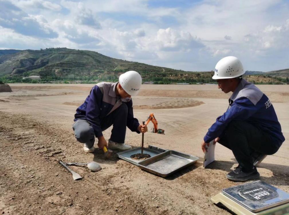 爱游戏官方网页版-爱游戏(中国)
泾东设计公司参与2022年全市水利工程质量抽检(图2)