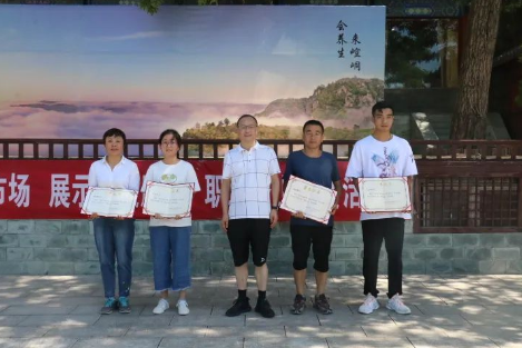 助力文旅市场 展示产投风采——爱游戏官方网页版-爱游戏(中国)
组织开展员工登山比赛活动(图12) 助力文旅市场 展示产投风采——爱游戏官方网页版-爱游戏(中国)
组织开展员工登山比赛活动(图12)