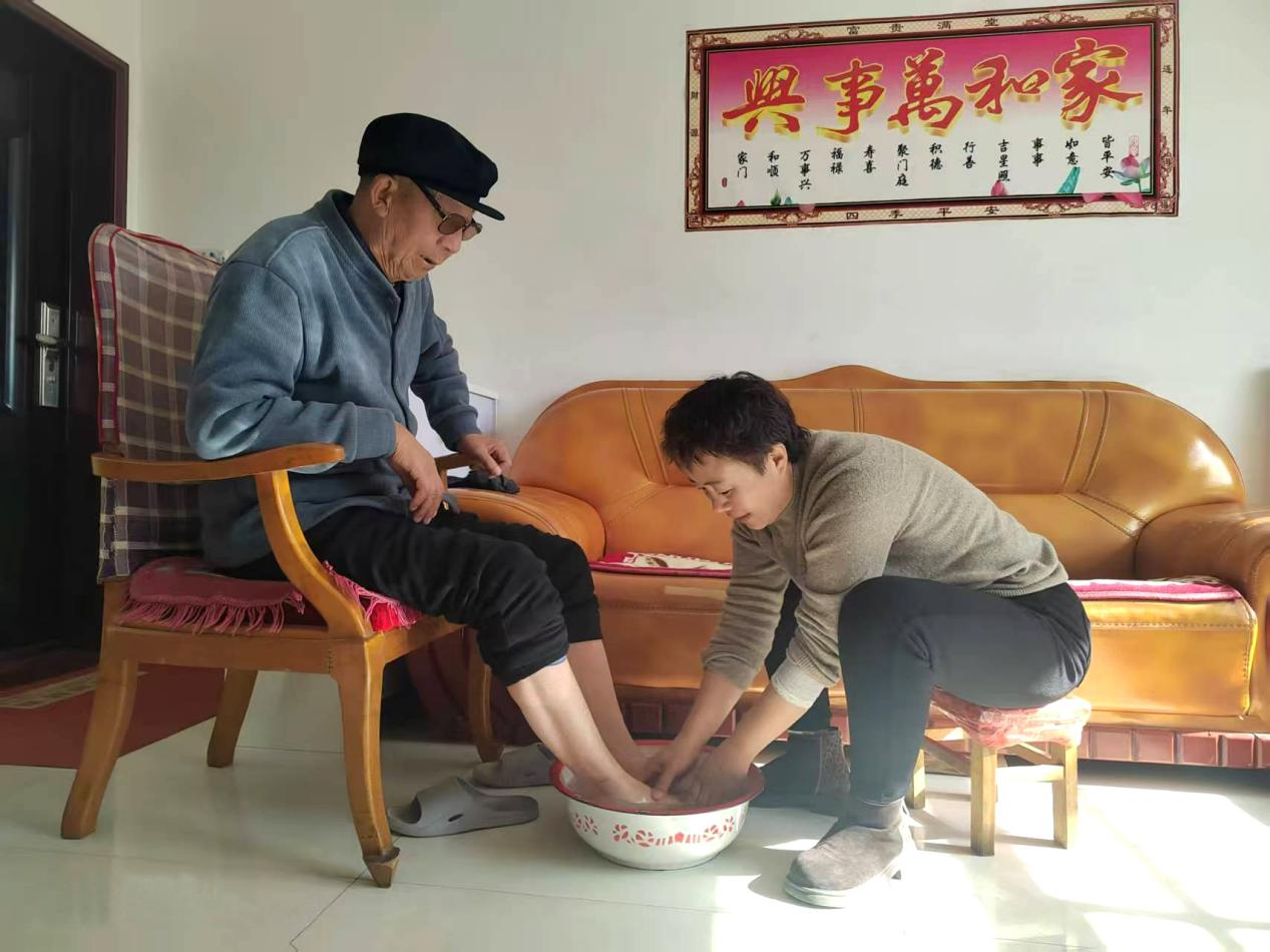 中共爱游戏官方网页版-爱游戏(中国)
委员会关于对2024年度“产投榜样”进行公示的公告(图5)